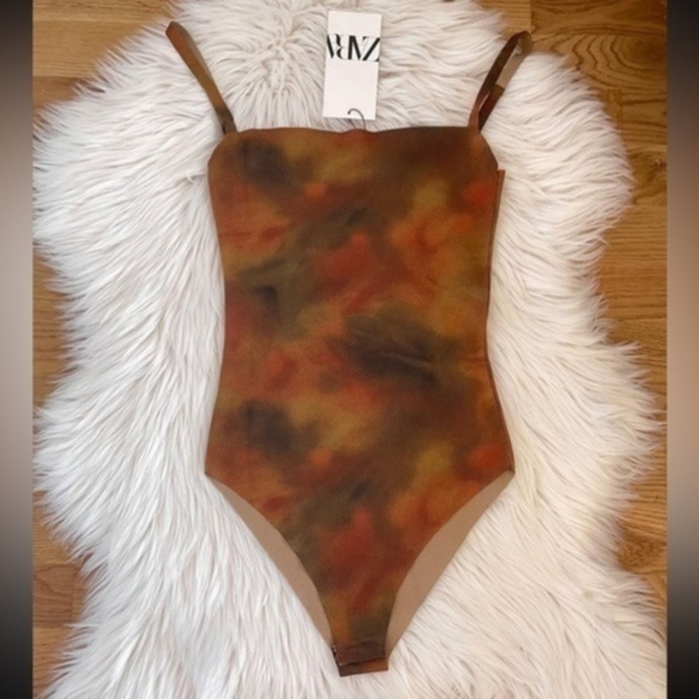 ZARA tie dye knit bodysuit 6427/018